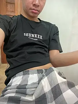 asiantwink0000 online show from 01/10/26, 07:21