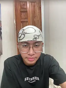 asiantwink0000 online show from 02/07/26, 09:18