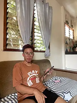 asiantwink0000 online show from 02/09/26, 04:38