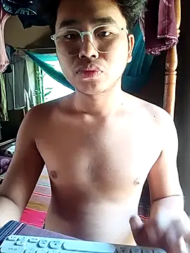 Snapshot of Love_me_always69 chatting on 02/05/26, 03:55 Love me always69 online show from 02/05/26, 03:55