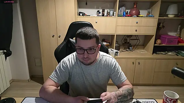 kevinnlovelly online show from 03/12/26, 08:59