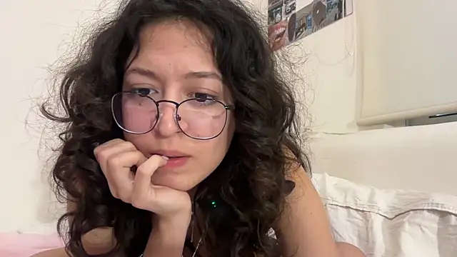 Alicatcua  online show from 03/02/26, 03:09