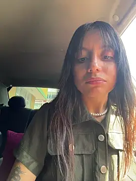 Mia fiire online show from 02/21/26, 07:04