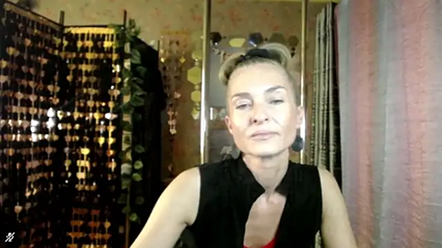 Snapshot of Soniakiss chatting on 07/29/26, 01:42 Soniakiss online show from 07/29/26, 01:42