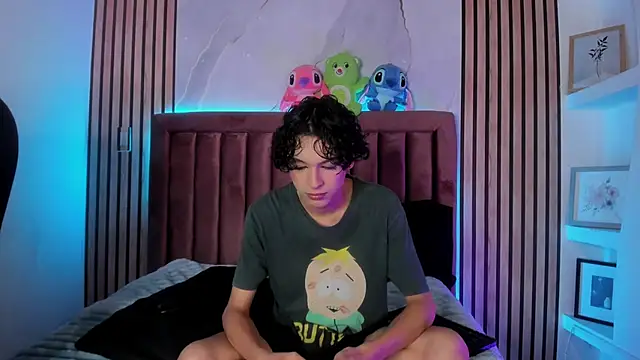 SthepanodiMonaco online show from 04/15/26, 03:24