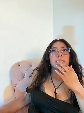 Dafne se online show from 12/21/25, 01:13