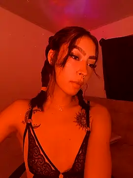 Ounla Sweet online show from 04/21/26, 05:25