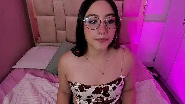 Nana  S online show from 03/05/26, 03:35