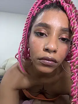 Lillith Bloom online show from 05/11/26, 08:50
