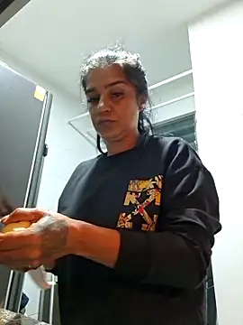 Snapshot of sweetCatallina chatting on 02/17/26, 09:50 sweetCatallina online show from 02/17/26, 09:50