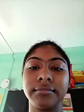 Snapshot of Cute_diya023 chatting on 03/08/26, 04:27 Cute diya023 online show from 03/08/26, 04:27