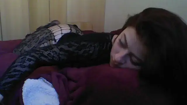 GabriellaManhas online show from 04/19/26, 06:32