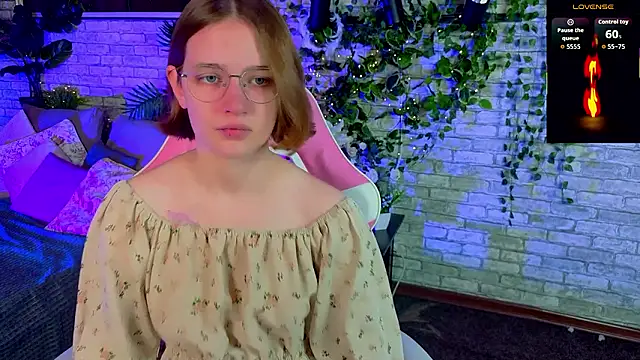 Mia Mooore online show from 01/18/26, 01:37