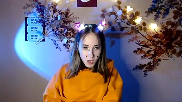 Moon  Lily online show from 12/03/25, 01:42