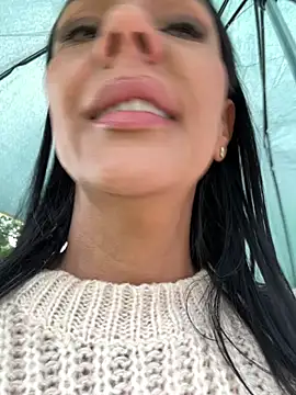 SofhiaTaylor online show from 03/12/26, 08:15