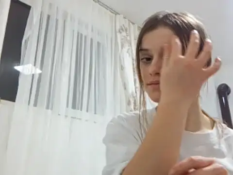 MildredVillareal online show from 12/05/25, 04:47