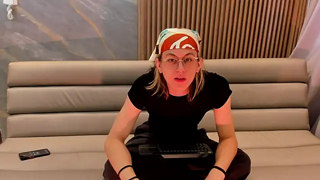 Lior Evan online show from 12/04/25, 11:30