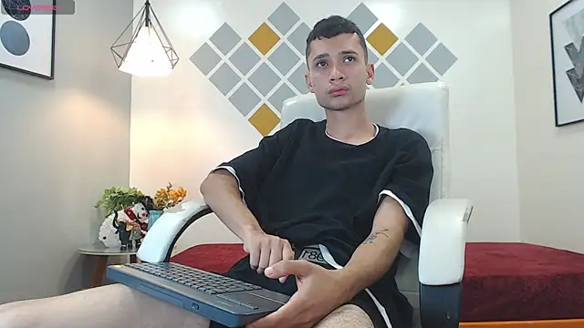 LucassSmith11 online show from 01/19/26, 12:20