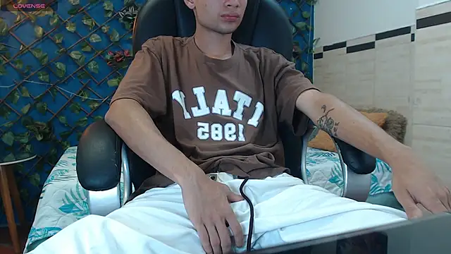 LucassSmith11 online show from 04/09/26, 08:47