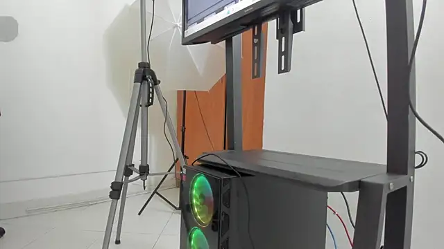 MHONIKBELUCCI online show from 03/11/26, 04:46