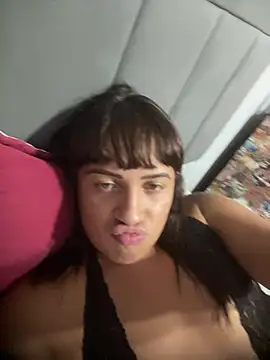 Snapshot of larysinha chatting on 02/10/26, 12:37 larysinha online show from 02/10/26, 12:37