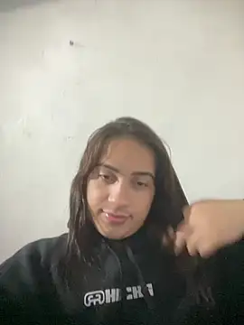 larysinha online show from 05/12/26, 11:35