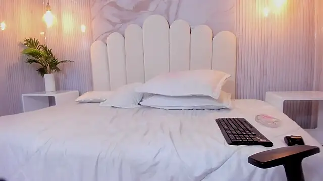 CHLOE BLOWJOB online show from 01/05/26, 05:27