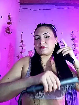 Emy cutee online show from 04/27/26, 01:09