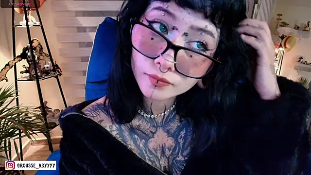 Snapshot of AryRousse chatting on 05/21/26, 03:35 AryRousse online show from 05/21/26, 03:35