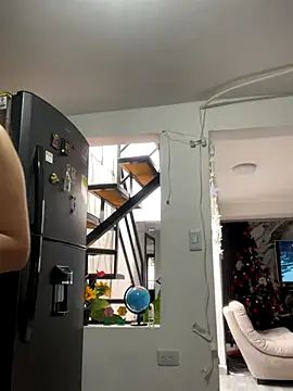 kayla lumin online show from 12/02/25, 03:51