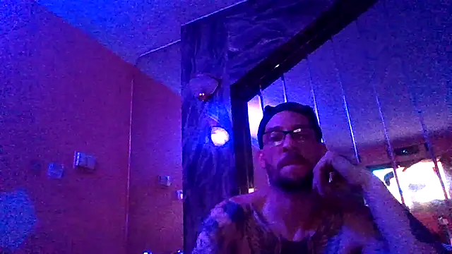 Snapshot of Mcpipington_Fun chatting on 12/19/25, 12:45 Mcpipington Fun online show from 12/19/25, 12:45