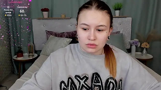 MilanaXHoney online show from 03/06/26, 12:51