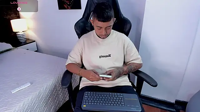 BASTIAN NICOLAS  online show from 01/07/26, 08:44