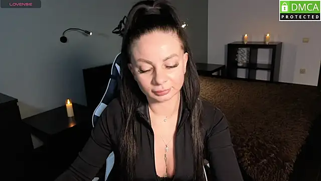 BettyMoon1 online show from 12/03/25, 12:47