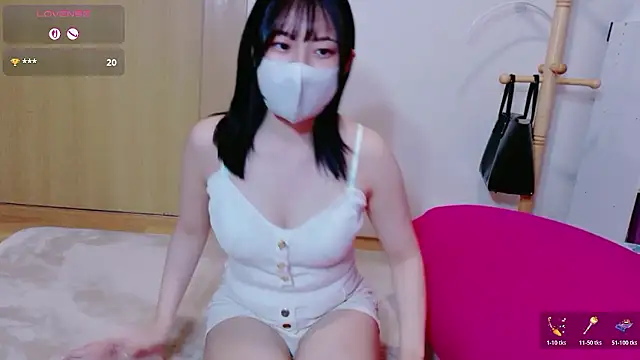 Snapshot of shiorin_3 chatting on 06/04/26, 10:43 shiorin 3 online show from 06/04/26, 10:43