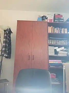 Sareyxon online show from 12/03/25, 10:24