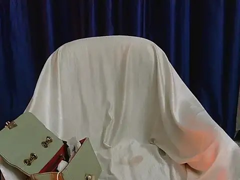 Piyyuu online show from 01/10/26, 07:04