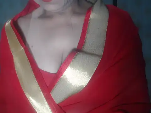 Hotronita123 online show from 01/09/26, 05:15