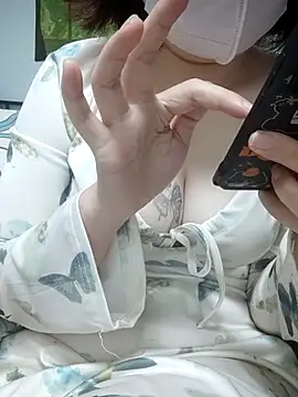 miniiceyya online show from 03/11/26, 04:35