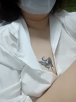 miniiceyya online show from 03/23/26, 02:43