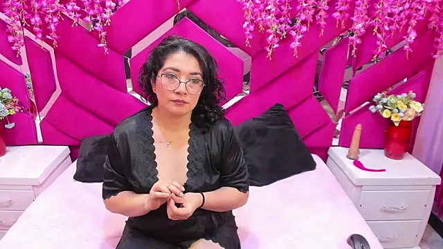 Alexa Sanz online show from 12/05/25, 07:32