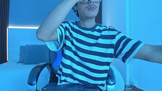 Antonio rowan online show from 12/03/25, 01:31