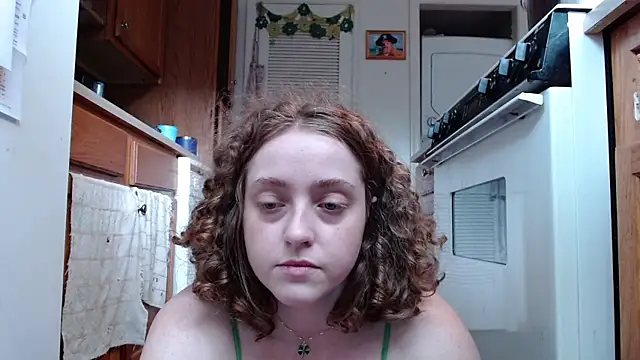 Snapshot of DeliaBlew chatting on 05/22/26, 04:23 DeliaBlew online show from 05/22/26, 04:23