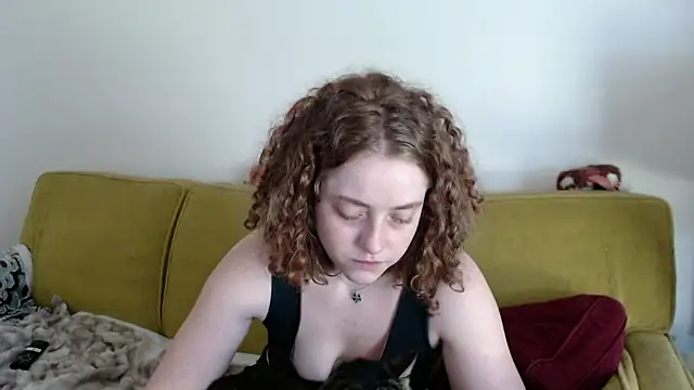 Snapshot of DeliaBlew chatting on 05/30/26, 02:14 DeliaBlew online show from 05/30/26, 02:14