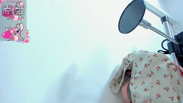 Miia cute18 online show from 04/19/26, 06:10