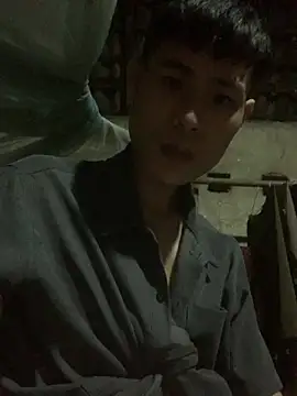 Snapshot of anh-soi123 chatting on 03/15/26, 12:00 anh-soi123 online show from 03/15/26, 12:00