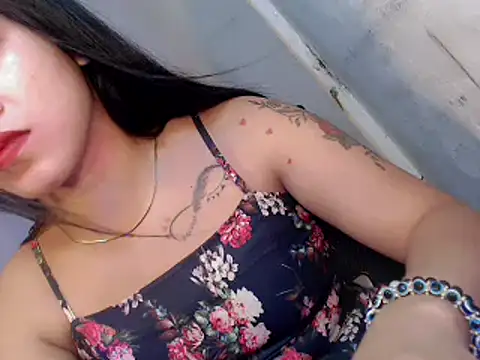 Snapshot of callgirl_blythe chatting on 12/01/25, 11:32 callgirl blythe online show from 12/01/25, 11:32