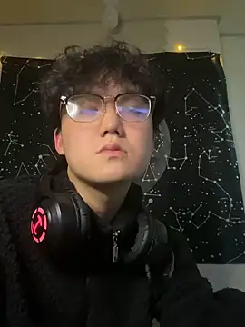 Snapshot of SuYu6688 chatting on 03/14/26, 12:21 SuYu6688 online show from 03/14/26, 12:21