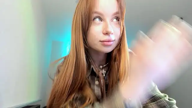 Snapshot of PollyPeach_ chatting on 02/26/26, 05:17 PollyPeach online show from 02/26/26, 05:17