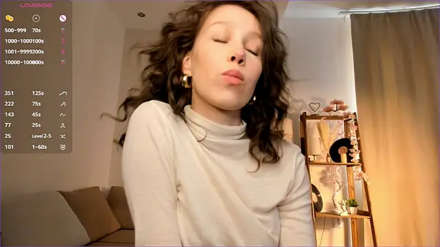 LachelleFrommer online show from 04/17/26, 05:43